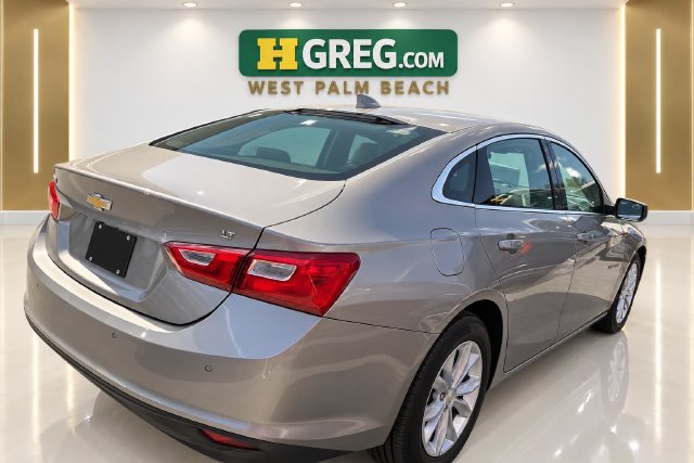 Used 2024 Chevrolet Malibu LT FWD image 6