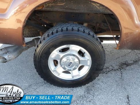Used 2011 Ford F350 XLT w/ FX4 4X4 Off-Road Pkg image 19