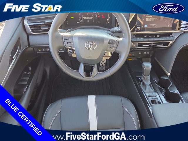 Used 2026 Toyota Camry SE FWD image 13