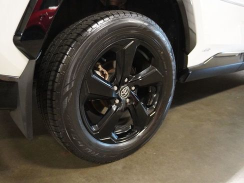 Used 2020 Toyota RAV4 XSE AWD/4WD image 5