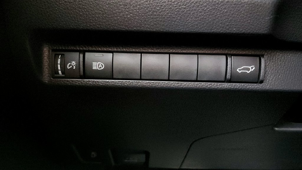 Certified 2023 Toyota RAV4 SE AWD/4WD image 29
