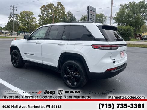 Used 2024 Jeep Grand Cherokee Altitude image 7