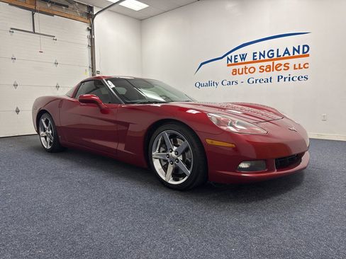 Used 2008 Chevrolet Corvette Coupe w/ Preferred Equipment Group RWD image 6