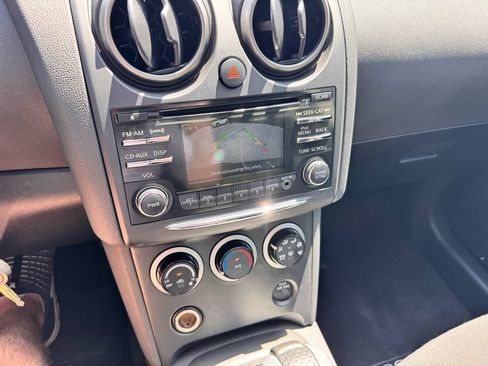 Used 2015 Nissan Rogue S w/ Convenience Package FWD image 17
