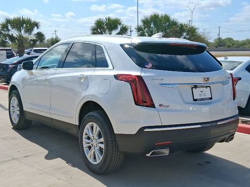New 2026 Cadillac XT5 Luxury w/ LPO, Premium Carpet Package FWD image 4