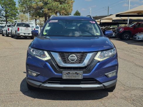 Used 2019 Nissan Rogue SV w/ Premium Package AWD/4WD image 2