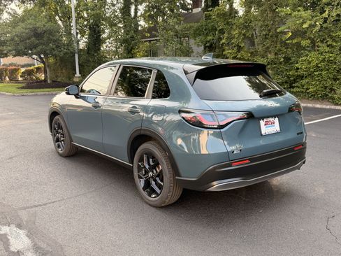 Certified 2024 Honda HR-V Sport image 4