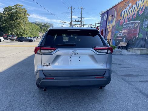 Certified 2019 Toyota RAV4 LE w/ Carpet Mat Package AWD/4WD image 4