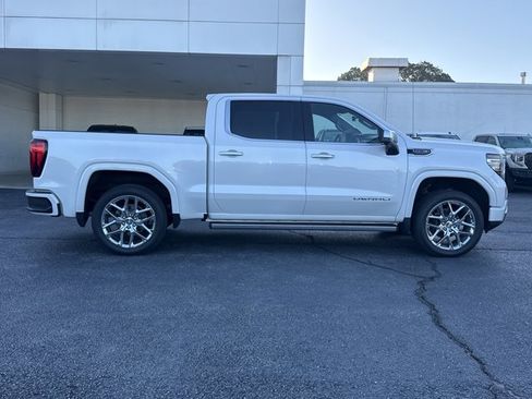 Used 2024 GMC Sierra 1500 Denali w/ Denali Reserve Package AWD/4WD image 2