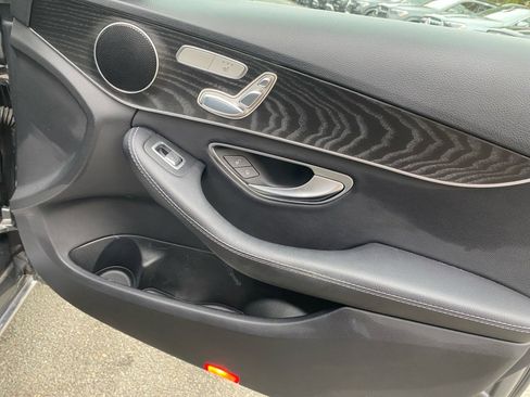 Used 2017 Mercedes-Benz C 300 4MATIC Sedan image 31