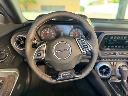 Used 2018 Chevrolet Camaro ZL1 image 22