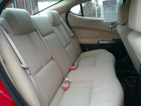 Used 2007 Pontiac Grand Prix Base w/ Preferred Package image 26