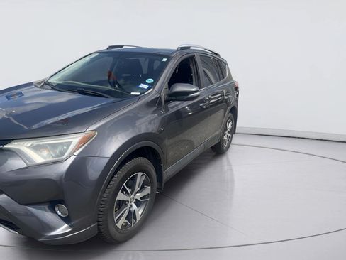 Used 2016 Toyota RAV4 XLE FWD image 4