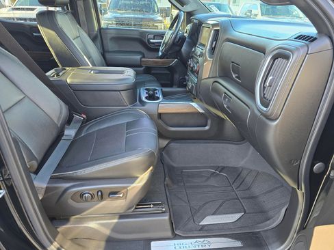 Used 2020 Chevrolet Silverado 1500 High Country w/ Technology Package AWD/4WD image 31