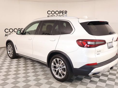 Used 2021 BMW X5 sDrive40i w/ Convenience Package RWD image 11