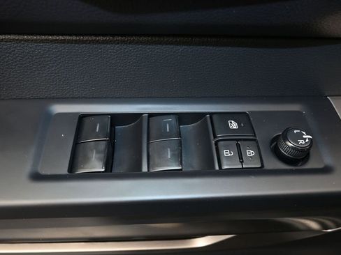 Used 2024 Toyota Tundra SR5 AWD/4WD image 18