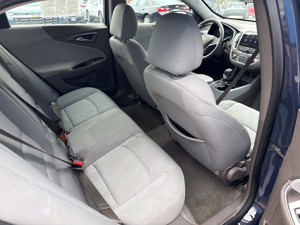 Used 2025 Chevrolet Malibu LT FWD image 35