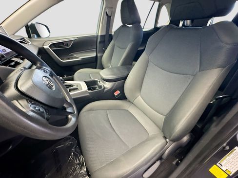Used 2023 Toyota RAV4 LE image 11