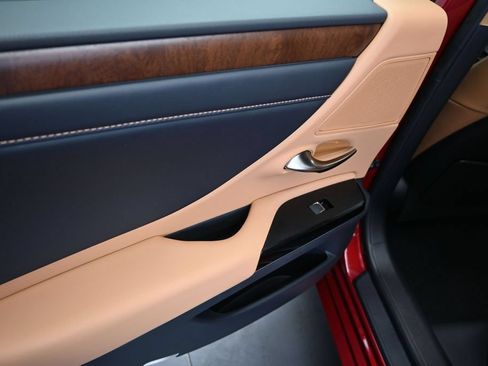 Certified 2023 Lexus ES 300h w/ Premium Package FWD image 15