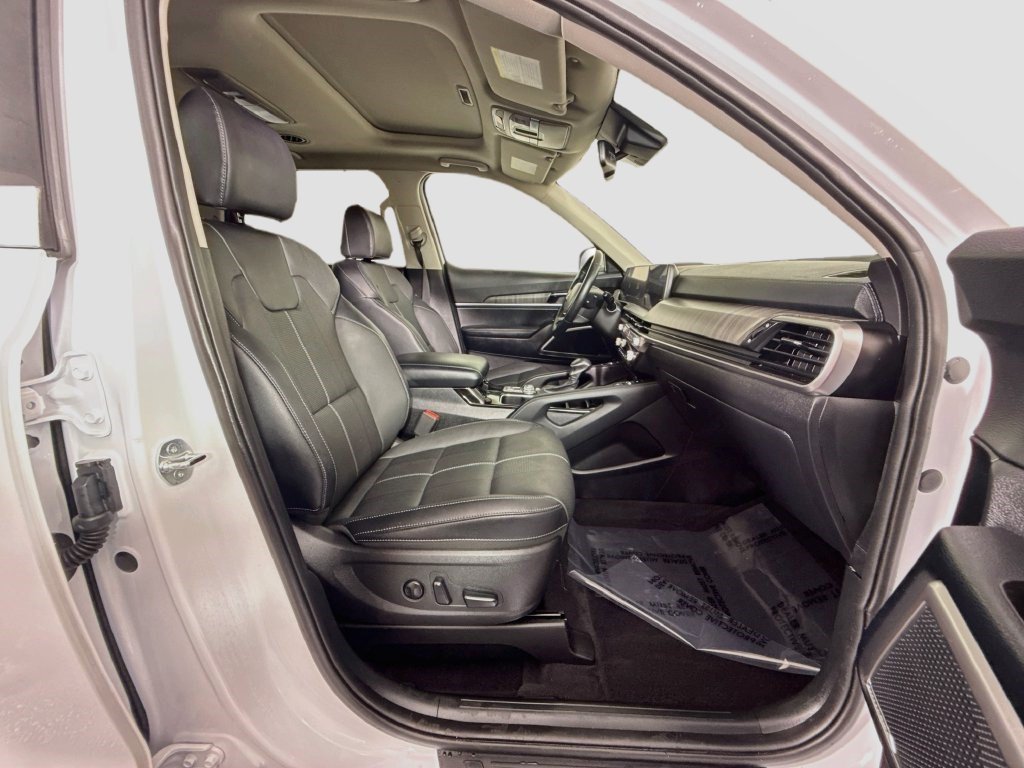 Used 2024 Kia Telluride EX FWD image 28