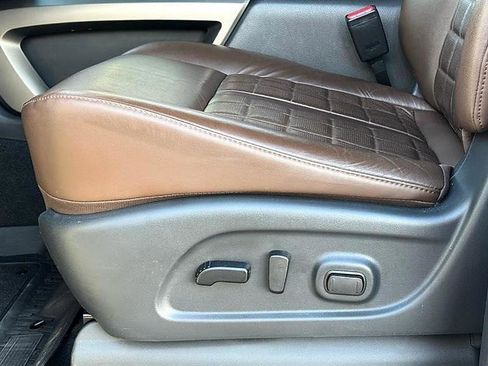 Used 2024 Nissan Titan Platinum Reserve w/ Moonroof Package image 16