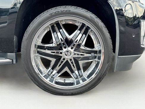 Used 2019 Cadillac Escalade Luxury AWD/4WD image 41