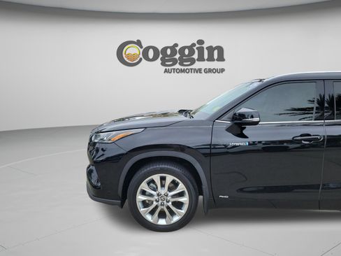 Used 2021 Toyota Highlander Limited AWD/4WD image 30