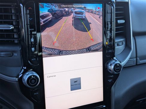 New 2026 RAM 1500 4x4 Crew Cab image 8