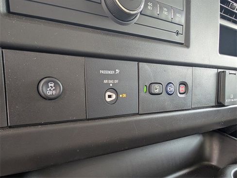New 2024 Chevrolet Express 4500 Extended w/ Power Convenience Package RWD image 15
