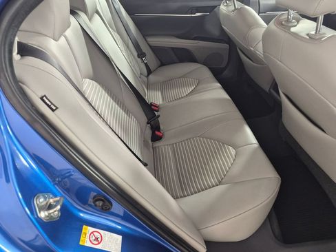 Used 2018 Toyota Camry SE FWD image 26