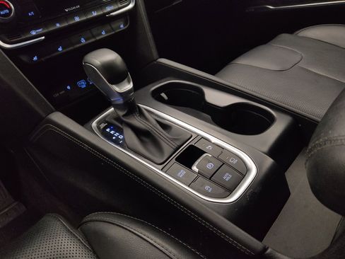 Used 2019 Hyundai Santa Fe FWD image 26