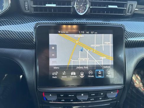 Used 2018 Maserati Quattroporte S GranSport Q4 image 13