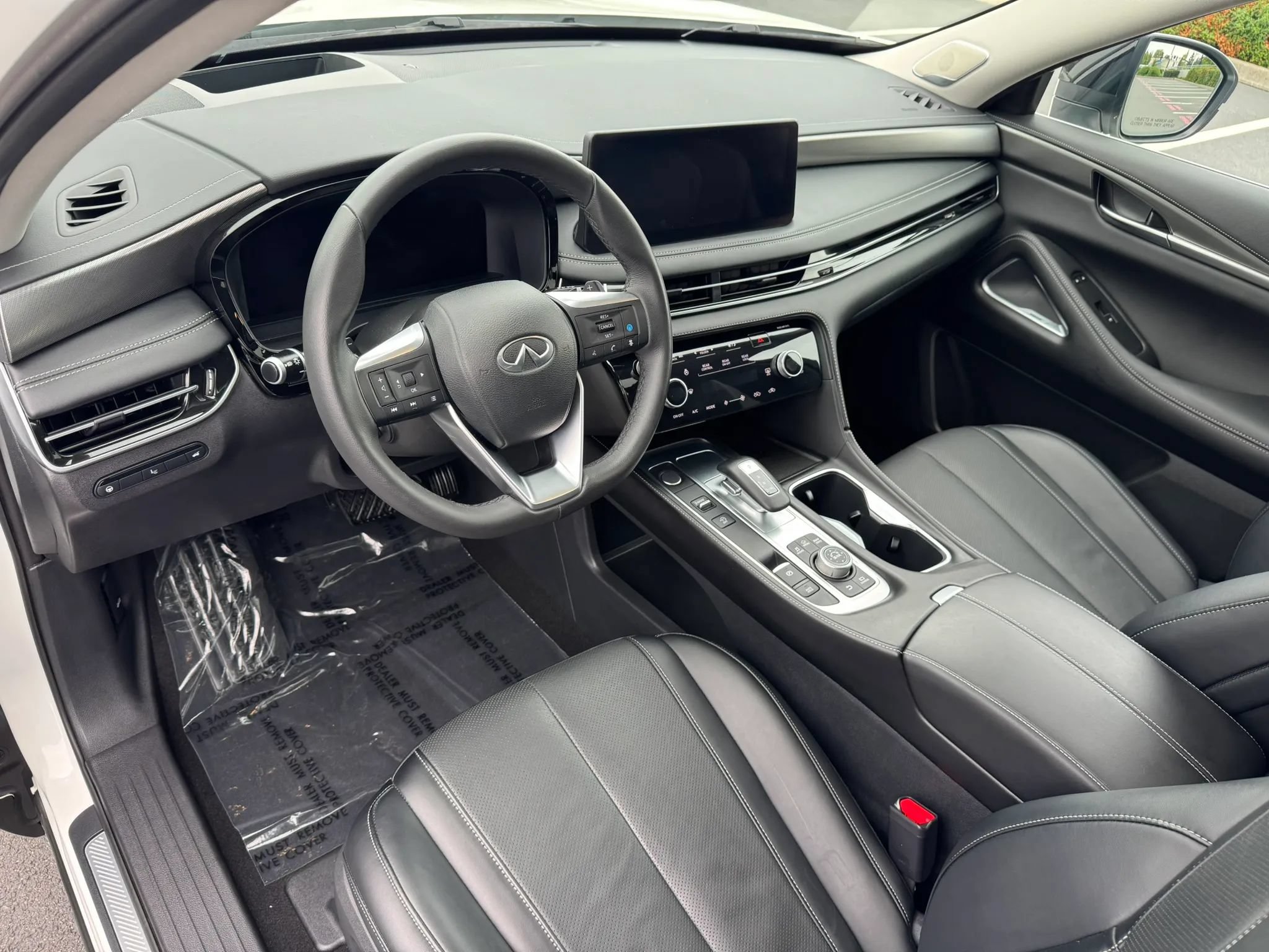 Used 2023 INFINITI QX60 Luxe w/ Vision Package AWD/4WD image 19