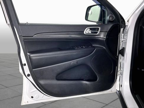 Used 2019 Jeep Grand Cherokee Limited AWD/4WD image 21