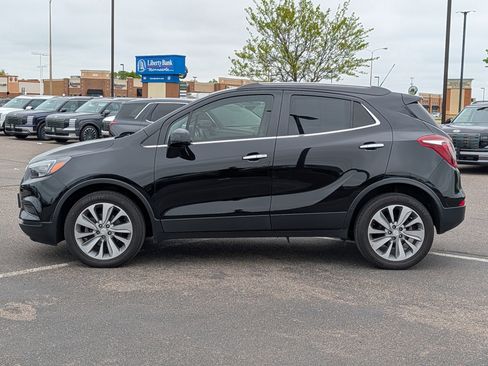 Used 2020 Buick Encore Preferred FWD image 2