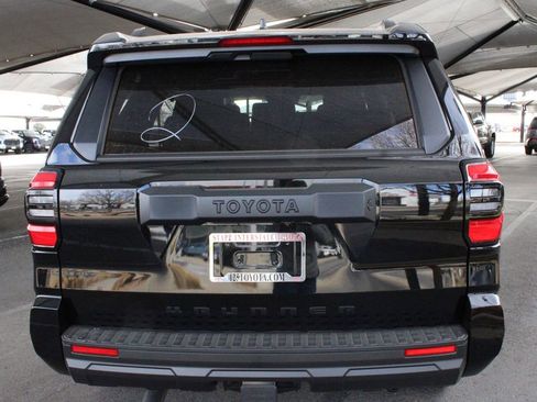 New 2026 Toyota 4Runner SR5 image 12