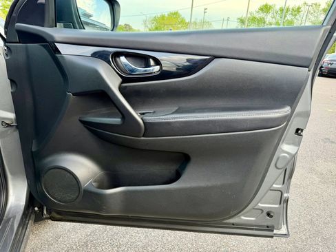 Used 2018 Nissan Rogue Sport SV w/ SV All-Weather Package image 37