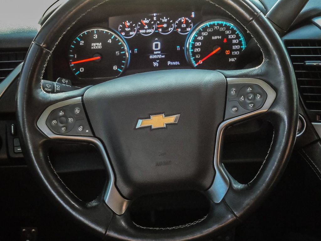 Used 2020 Chevrolet Suburban Premier w/ Premier Plus Edition AWD/4WD image 36