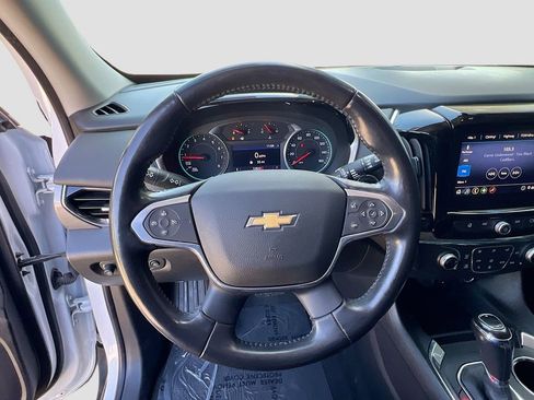 Used 2020 Chevrolet Traverse LT AWD/4WD image 11