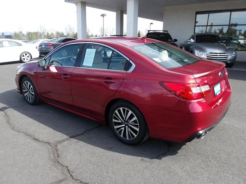 Used 2019 Subaru Legacy 2.5i Premium AWD/4WD image 3