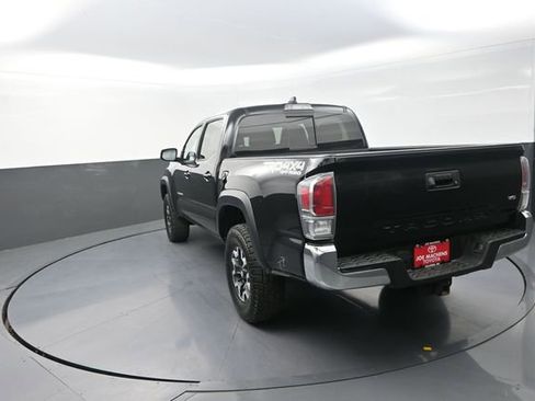 Used 2021 Toyota Tacoma TRD Off-Road AWD/4WD image 57
