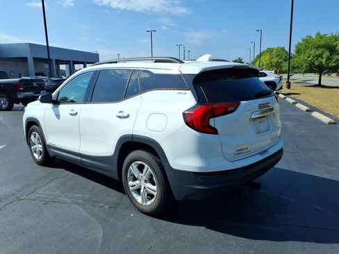 Used 2020 GMC Terrain SLE w/ Driver Convenience Package AWD/4WD image 5
