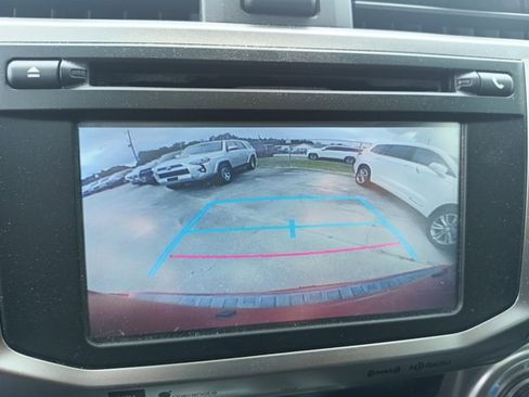 Used 2018 Toyota 4Runner Limited image 12