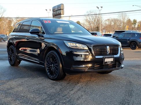 Certified 2022 Lincoln Corsair Reserve w/ Luxury Package image 2