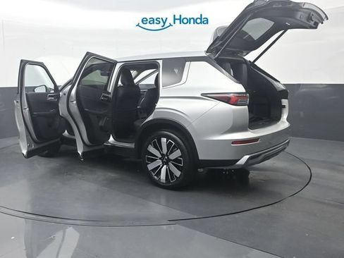 Used 2025 Mitsubishi Outlander SE AWD/4WD image 39