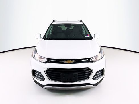 Used 2020 Chevrolet Trax LT image 3