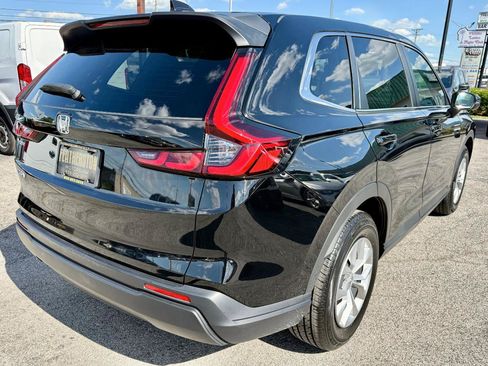 Used 2025 Honda CR-V LX image 9
