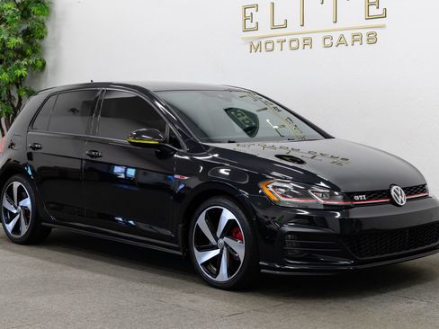 Used 2018 Volkswagen GTI 4-Door FWD image 9