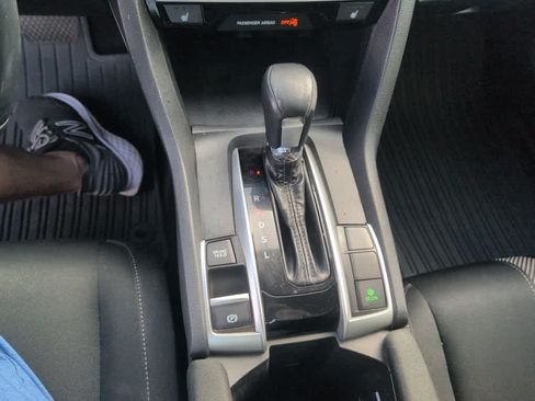 Used 2018 Honda Civic EX-T image 11