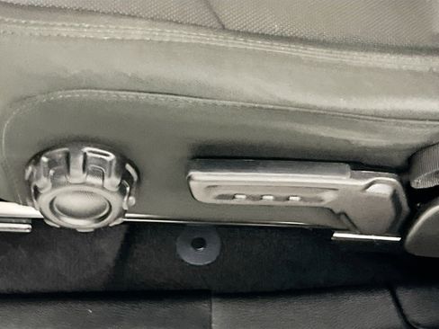 Used 2021 Jeep Wrangler Unlimited Sport image 15